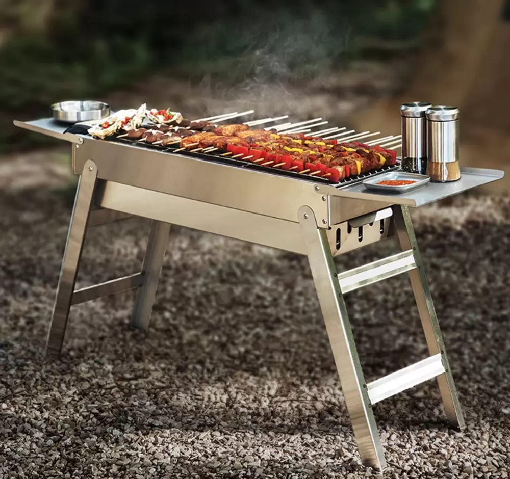 Minimalist katlanır kömürlü barbekü sobası