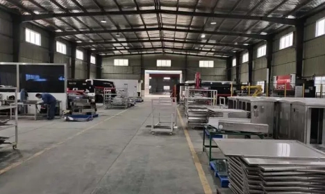 Minimalist Çerçeveli Katlanabilir Kömür Izgaraları