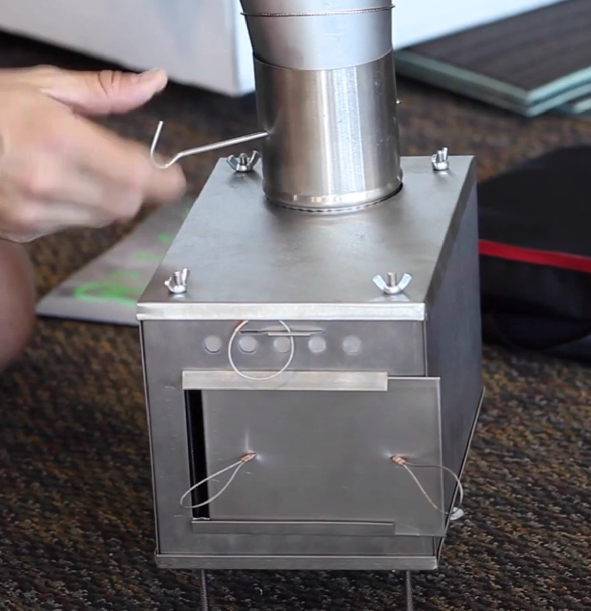 2025'in Soğuk Havalarda Sırt Çantalı Geziler İçin En İyi Kamp Çadırı Sobaları