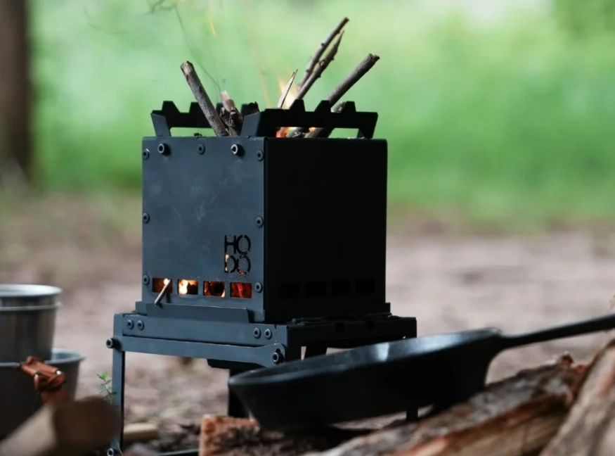 Kamp Çadırı Sobası mı, Ateş Çukuru mu: Hangisi Daha Fazla BTU Üretir?