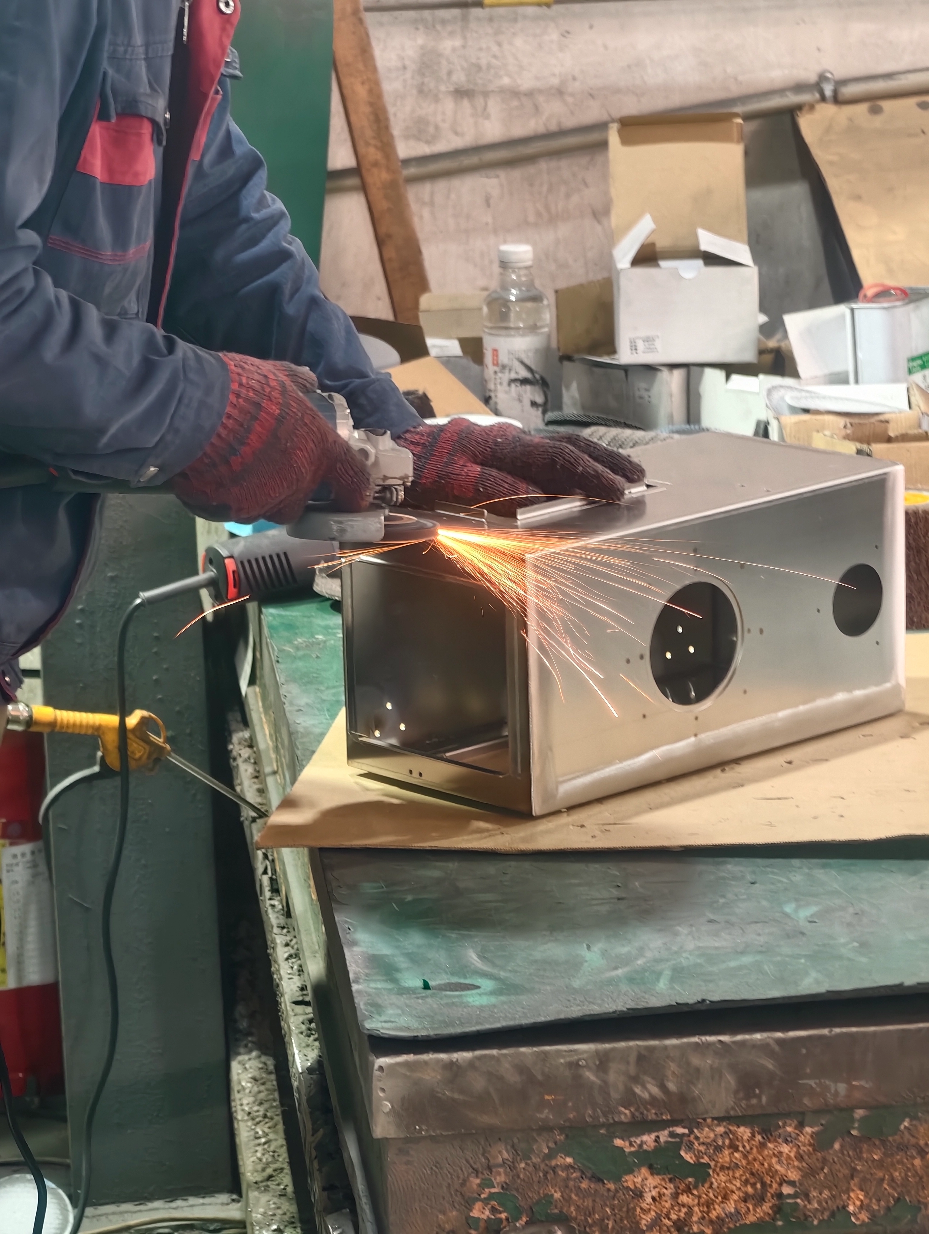 INBESTCAMP, Iraklı Bir Müşteri İçin 304 Paslanmaz Çelik Çadır Sobalarından Oluşan Bir Partiyi Özelleştiriyor INBESTCAMP, Iraklı Bir Müşteri İçin 304 Paslanmaz Çelik Çadır Sobalarından Oluşan Bir Partiyi Özelleştiriyor